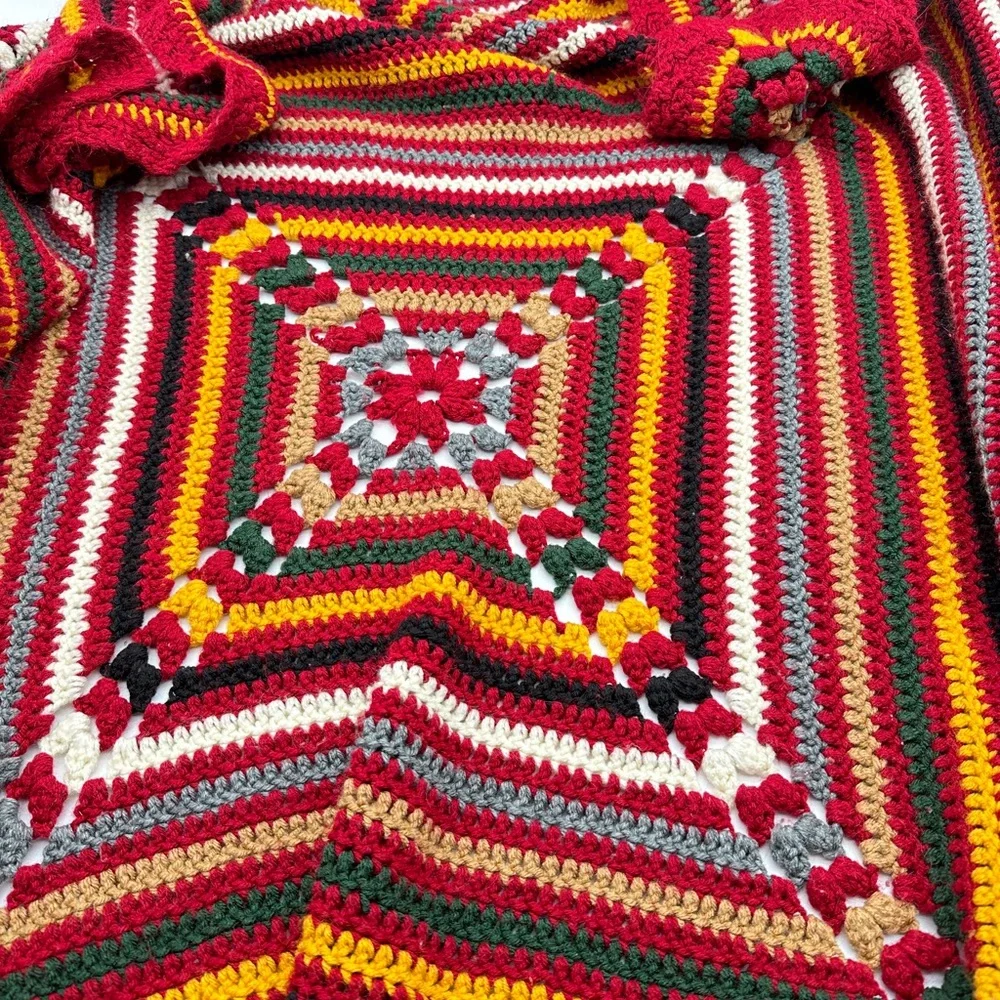Vintage Handmade Granny‎ Crocheted Throw/Blanket 58” x 56”